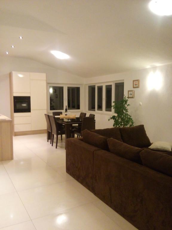 Adriatic Rose Apartment 图兰杰 外观 照片